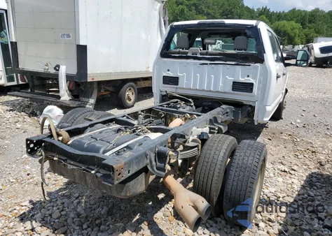 2019 Ford F350 Super Duty z USA, uszkodzony, nr VIN 1FD8W3HT1KEF37088